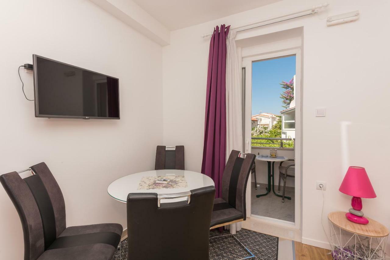 Apartmani Mona Makarska Exterior photo